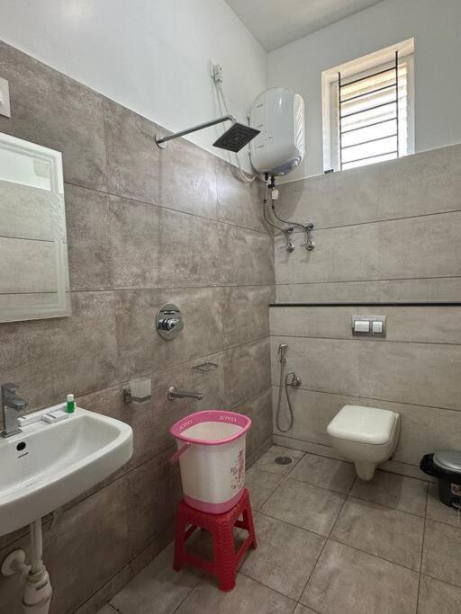Ss Luxury Comforts A 2Bhk Service Apartment Chikmagalūr Eksteriør bilde
